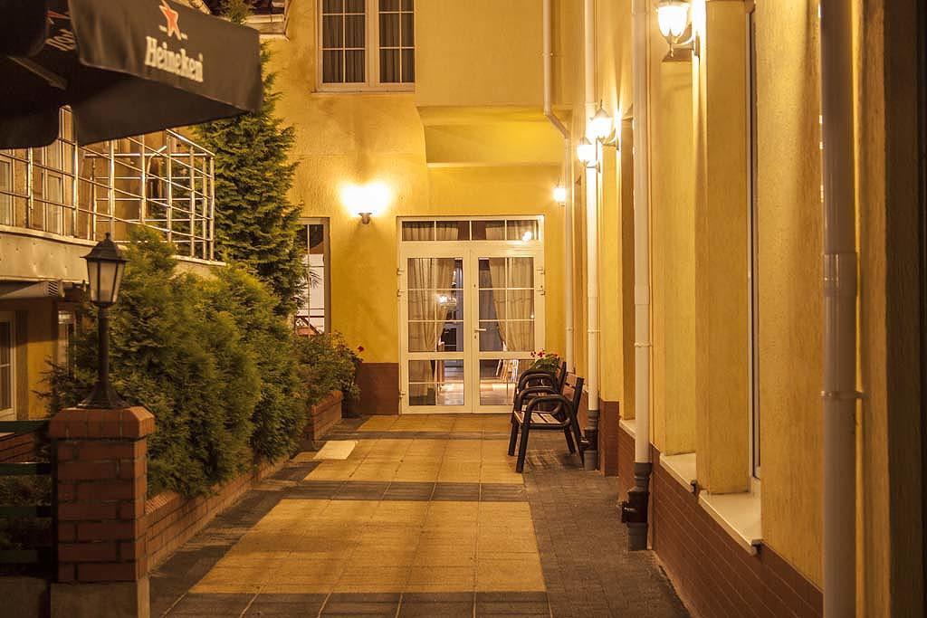 Pensjonat I Klub Jezdziecki Michelin Włocławek Esterno foto